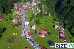 Ayder Yaylası Turu | Rize Çıkışlı Günübirlik Yayla Turları Rize çıkışlı Ayder Yaylası Turu sırasında ziyaret edilen Ayder Yaylası, Fırtına Vadisi ve Kaçkar Dağları manzarası